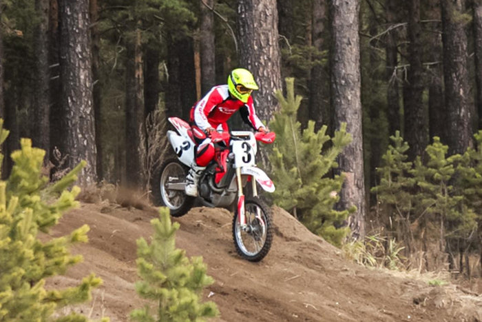 Are Dirt Bikes Street Legal in Canada & Ontario (2025 Guide)