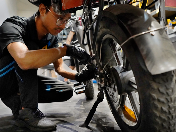 The Ultimate E-Bike Maintenance Canada Guide for Year-Round Riding