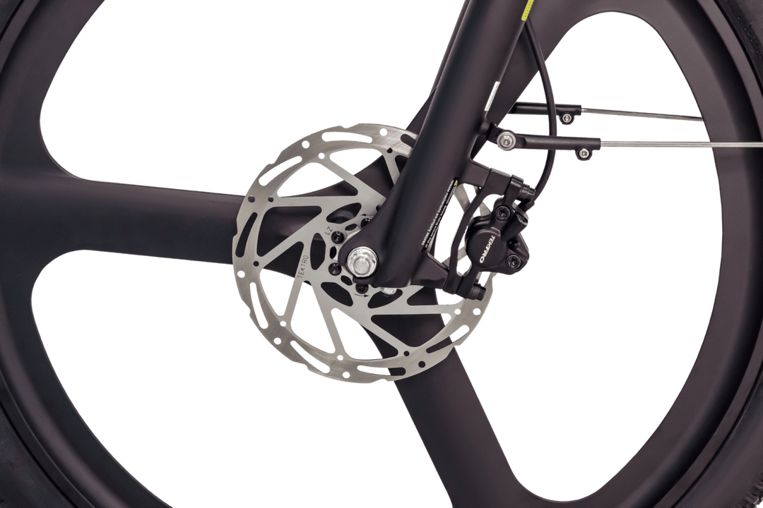 tempo-max-long-range-ebike-front-tire