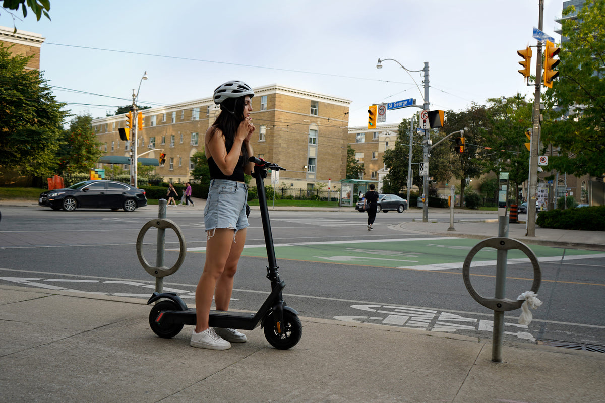 Movin Electric Scooter Rental Toronto Movin' Electric Bikes